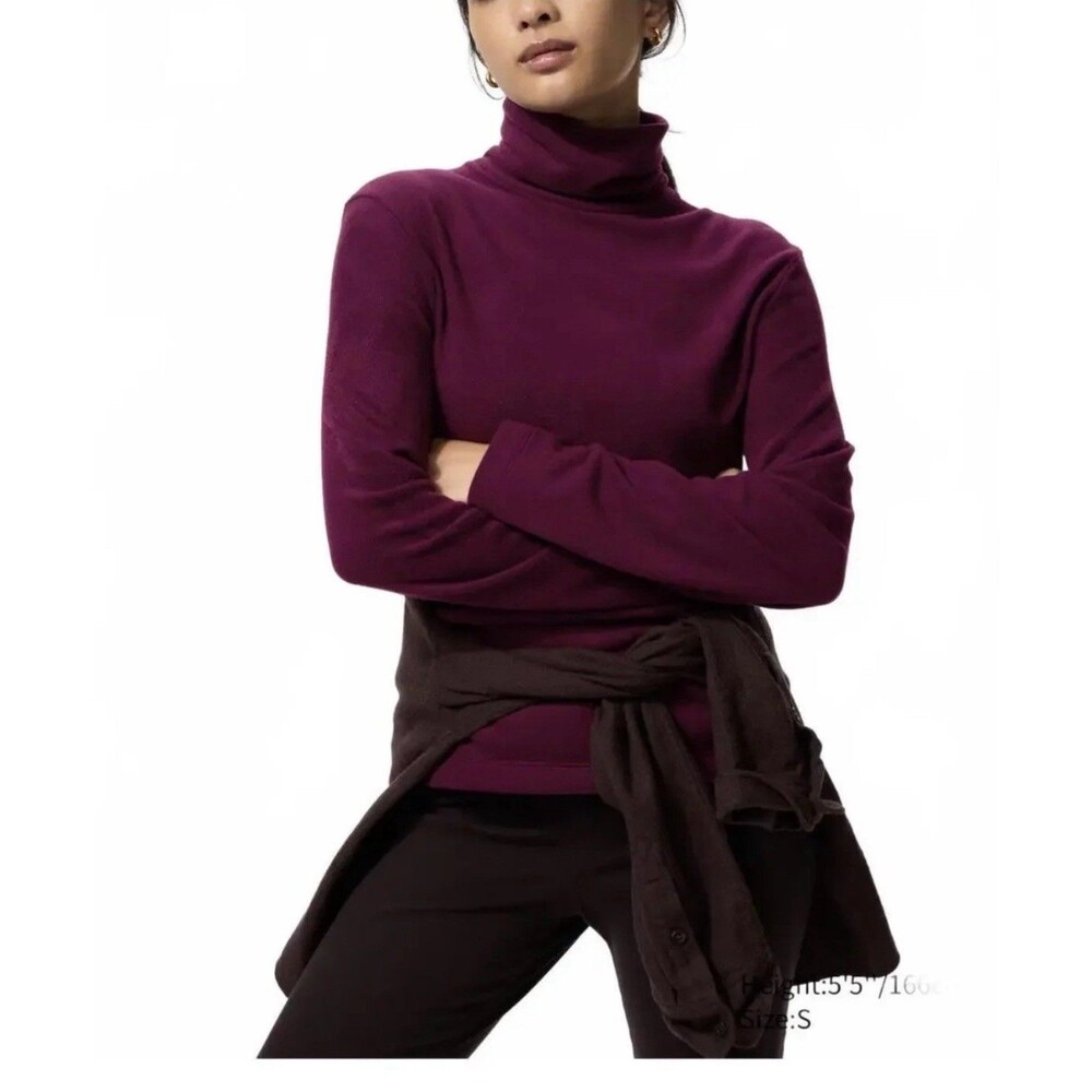 Uniqlo Heattech Fleece Turtleneck Medium Burgundy